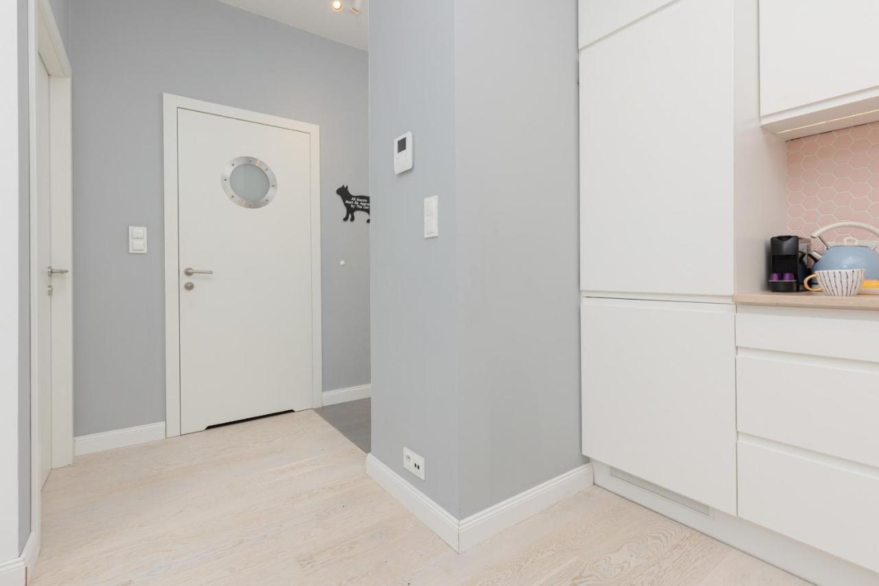 Sarmacka Apartment With Balcony Warsaw Wilanow By Noclegi Renters Exterior foto